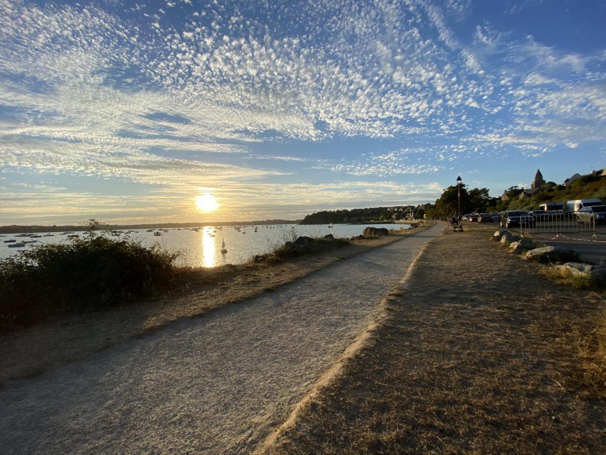 600M Plage Saint-Suliac- Maison Bretonne Pour 4 Exterior photo